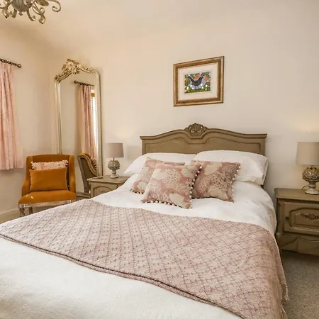 The Old Post House *