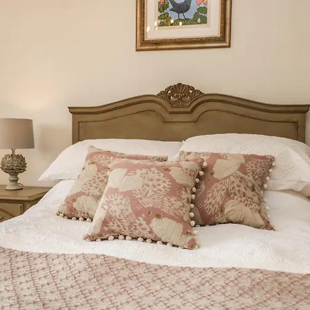 The Old Post House 別荘 *