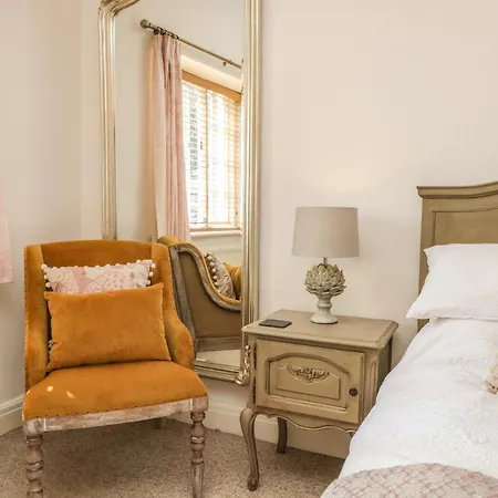 The Old Post House 別荘 *