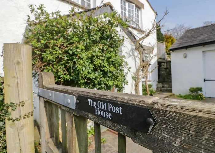 The Old Post House * Grange-over-Sands